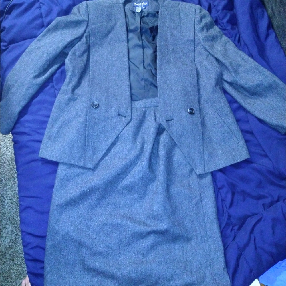 100% wool jacket and skirt